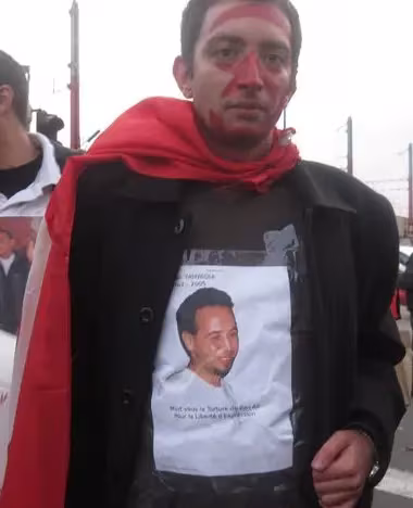 صورة توضيحية مرفقة بمقال «n’oublions pas 13/03/2005 Zouhayer Yahyaoui a donné sa vie ..» من أرشيف م الحيط